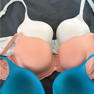 Montelle women lace Trim Bras NEW LOT BUYS ALL- Turquoise, mint green, nude 34D
